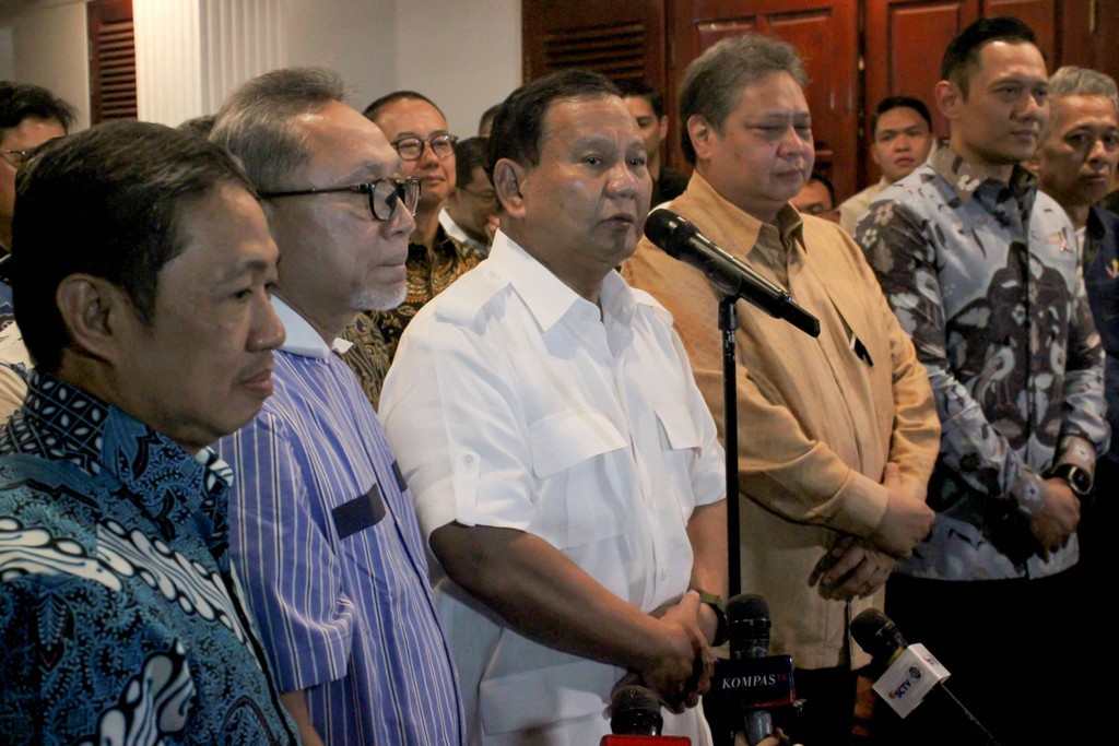 Foto Prabowo Umumkan Gibran Jadi Cawapres 1